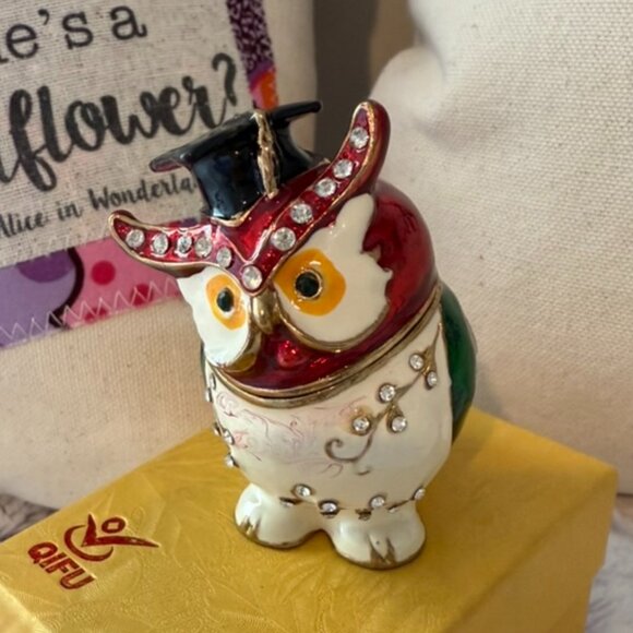 Owl Tchotchke - Picture 1 of 4